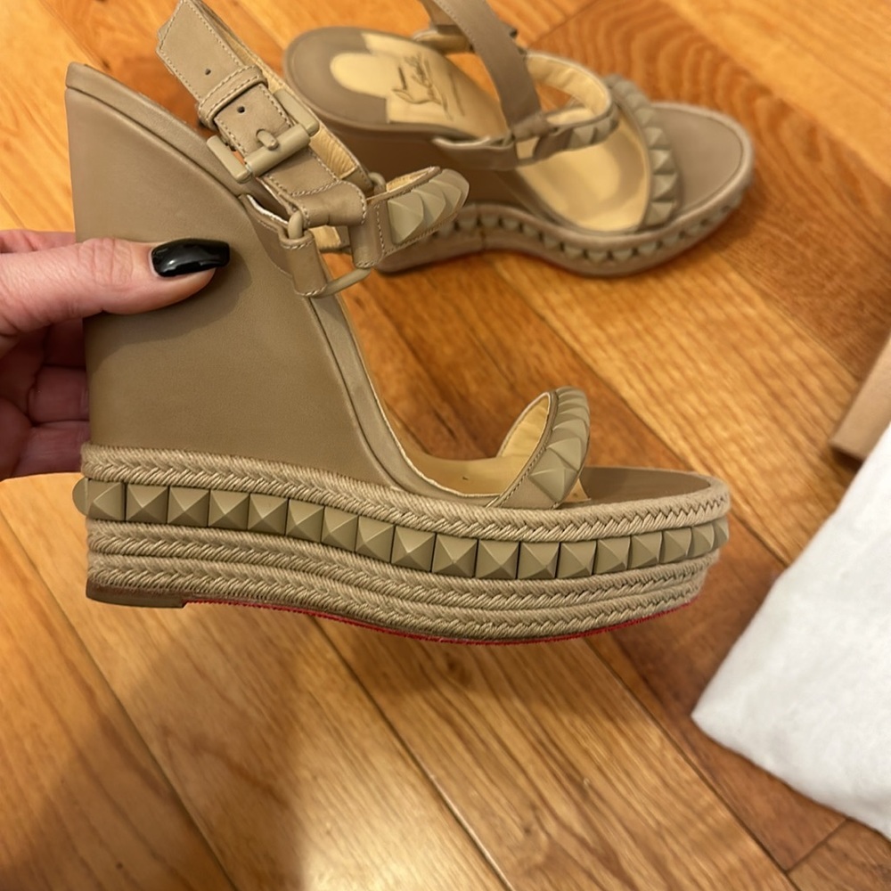 Size 37 nude Cataclou